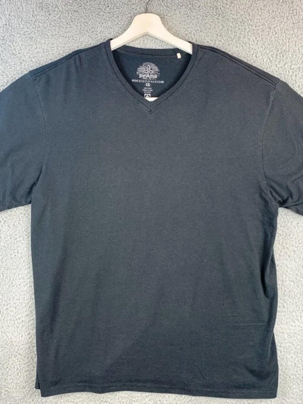 Prana V Neck Shirt Mens XXL Black Casual Stretch Camping Hiking Activewear Work